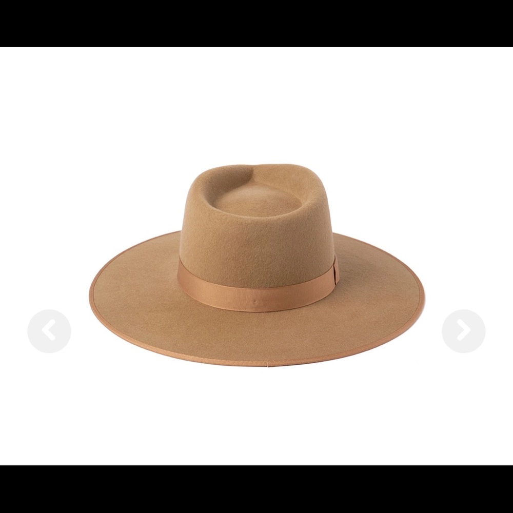 BNWT Teak Rancher